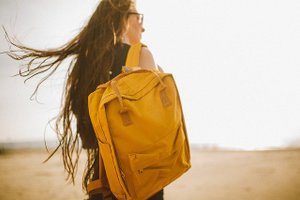 На что ориентироваться при закупке сумок у поставщика?