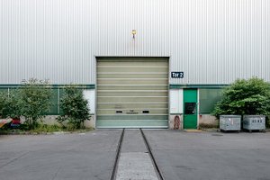 Секционные ворота Алютех для дома — разновидности, достоинства