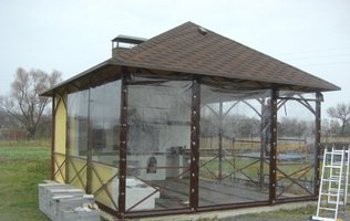 Мягкие окна из ПВХ для беседок